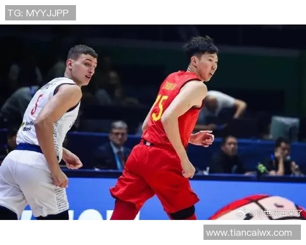 周琦在国际赛场的崛起与挑战：从青涩新秀到篮球巨星的成长之路